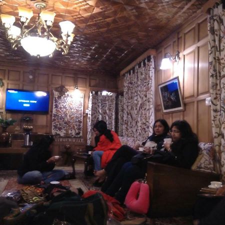 Akbar Group Of Heritage Houseboats Nagin Bagh Экстерьер фото