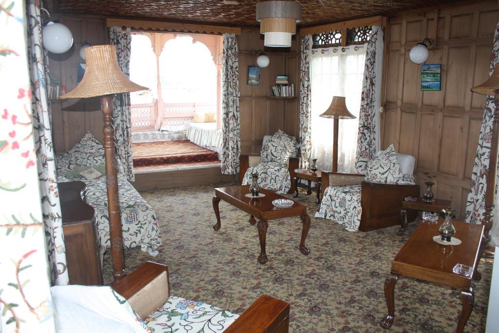 Akbar Group Of Heritage Houseboats Nagin Bagh Экстерьер фото