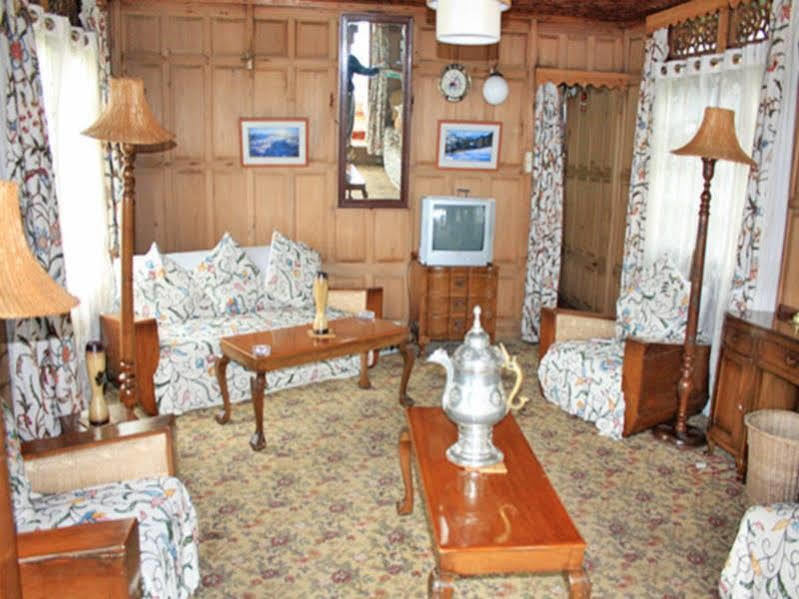 Akbar Group Of Heritage Houseboats Nagin Bagh Экстерьер фото